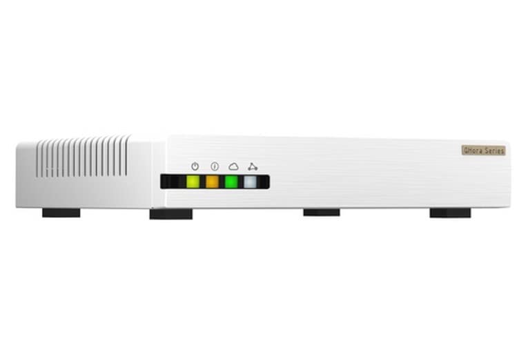 QNAP QHora-321 Routeur connecté 2.5 Gigabit Ethernet Blanc