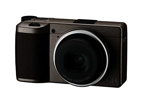 Ricoh GR III Diary Edition, Cuerpo Gris cálido Metalizado con Agarre marrón Oscuro y Anillo Plateado Natural, Sensor CMOS de tamaño APS-C de 24MP, Objetivo GR de 28mmF2.8