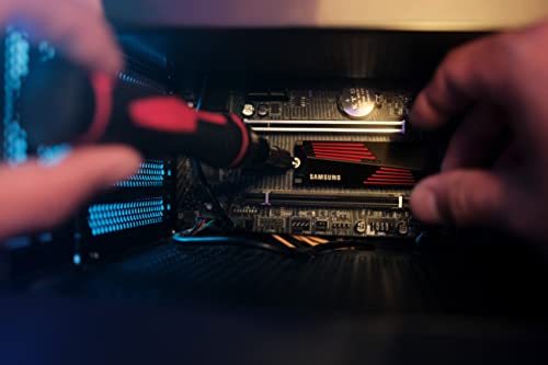 SAMSUNG 990 Pro con disipador de Calor SSD 4TB PCIe Gen.4 X4, NVMe 2.0, Disco Duro Interno M.2, Velocidad más rápida para Juegos, Control de Calor, Compatible con Playstation5 (MZ-V9P4T0CW)