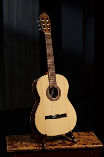 Ortega R210 - Guitarra clásica (picea, tamaño 4/4), color natural