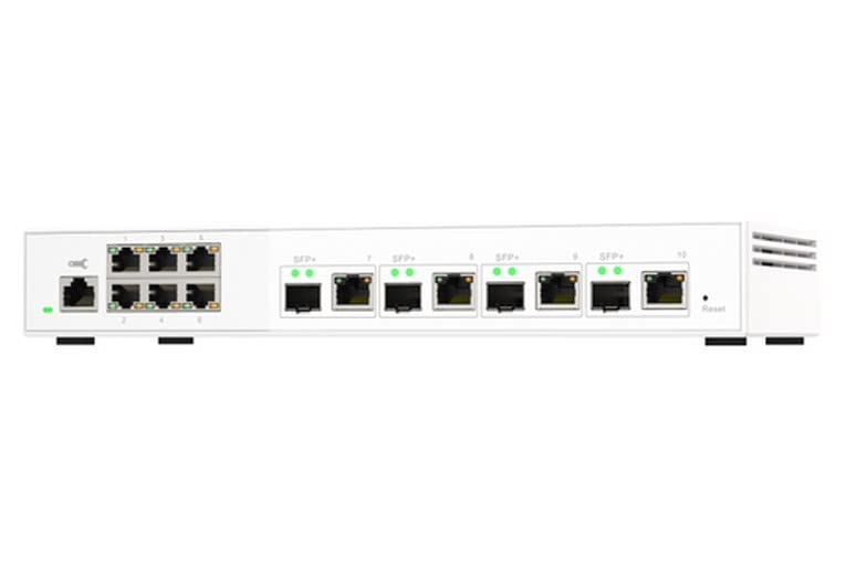 QNAP QSW-M2106-4C 6p 2.5Gbps 4p 10Gbps SFP+