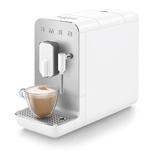Smeg BCC02WHMEU Cafetera automática compacta con función de vapor, color blanco