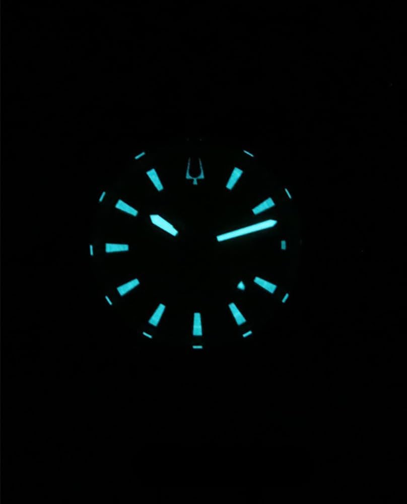 Bulova Reloj Analógico para para Hombre de Cuarzo con Correa en Silicona 96B431