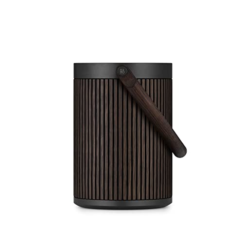 Bang & Olufsen Beosound A5 Potente Altavoz de Lujo Modular Bluetooth Portátil y WiFi para Uso en Casa o Exteriores con una Batería de Larga Duración y Cargador Inalámbrico Dark Oak