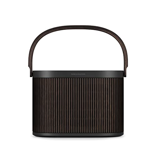 Bang & Olufsen Beosound A5 Potente Altavoz de Lujo Modular Bluetooth Portátil y WiFi para Uso en Casa o Exteriores con una Batería de Larga Duración y Cargador Inalámbrico Dark Oak