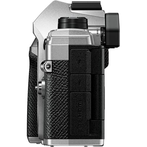 OM SYSTEM OM-5 Cámara con Sistema Micro Four Thirds con Objetivo M.Zuiko Digital ED 12-45mm Pro, Sensor Live Mos de 20 MP, Estabilización de Imagen Mejorada de 5 Ejes, IP53, Plata/Negro