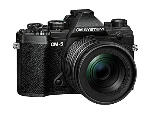 OM SYSTEM OM-5 Cámara con Sistema Micro Four Thirds con Objetivo M.Zuiko Digital ED 12-45mm Pro, Sensor Live Mos de 20 MP, Estabilización de Imagen Mejorada de 5 Ejes, IP53, Negro/Negro
