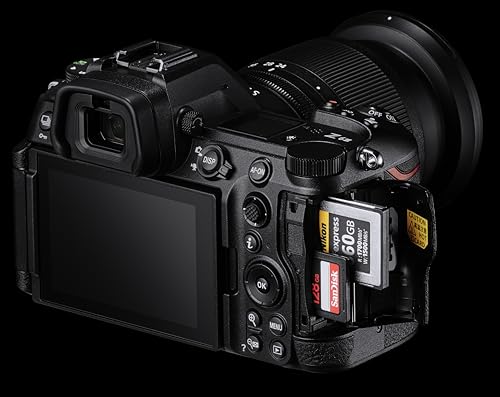 NIKON Z6III 24-200