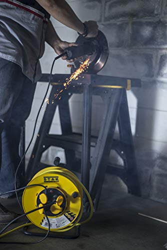 Stak REELPRO-FR-25 - Enrollador eléctrico profesional, tambor fijo, resistente al agua IP44 cable 25 m de goma 3G2,5 mm2 para obras, bricolaje, jardín, 4 enchufes, chasis de acero, color amarillo