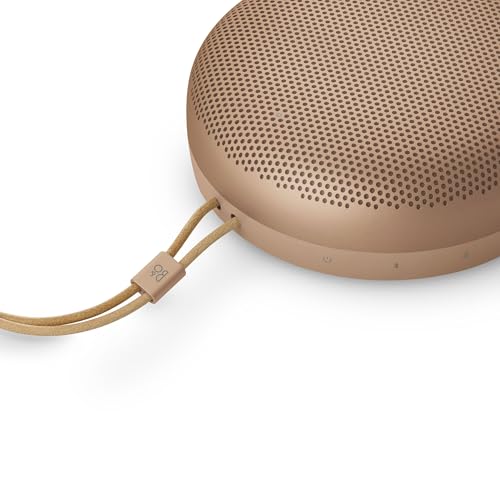 Bang & Olufsen Beosound A1 (3ª Generación) Altavoz Bluetooth Portátil Impermeable con 3 Micrófonos, Certificado C2C - Honey Tone