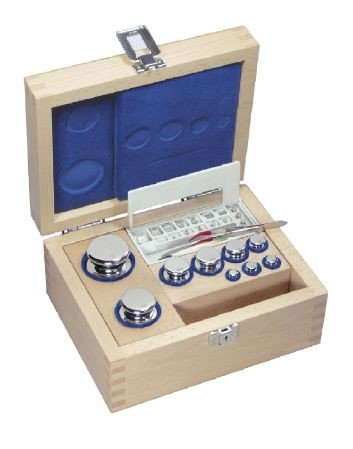 Núcleo - 323-63 - F1 Peso Set 1 MG - 100 g Latón niquelado en caja de madera - 323-63