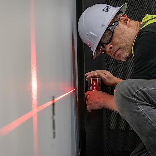 Klein Tools 93LCLS - Nivel láser de línea cruzada con punto de plomada, autonivelante, incluye abrazadera de montaje magnética