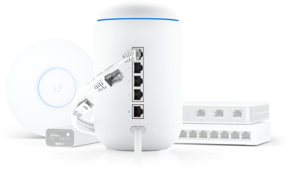 UBIQUITI Networks UniFi Dream Machine