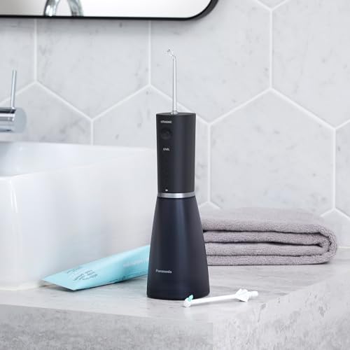 Panasonic Series 800 Irrigador Bucal Ultrasónico EW-DJ86-K503, Irrigador Dental, 200 ml, 1 Boquilla Ultrasónica y 1 Boquilla de Ortodoncia, 5 Ajustes de Presión, Accesorio De Viaje, USB-C, Negro