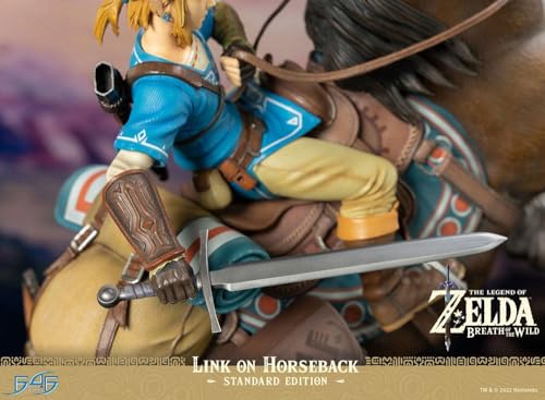 First4Figures - The Legend of Zelda: Breath of The Wild (Link On Horseback) Resin Statue