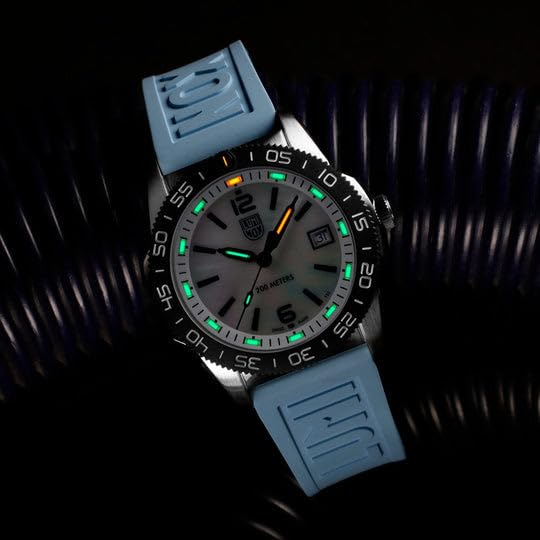 Luminox Reloj Analógico para Hombres de Cuarzo Suizo con Correa en Caucho XS.3124M