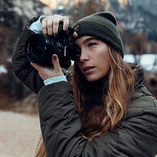 Panasonic LUMIX DC-S5 II, Cámara Sin Lente De Marco Completo, Sin Espejo con Lente de 20-60 mm F3.5-5.6, 4K 60P y 6k 30P Grabación, Pantalla Movible, Wi-Fi, con batería De Repuesto DMW-BLK22, Negro