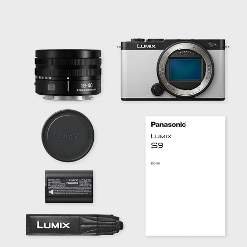 Panasonic Lumix DC-S9NE-W Cámara para Vlog con Fotograma Completo y Puerta Abierta sin Espejo, 24,2 MP, Vídeo 6K/4K, PDAF de 779 Puntos, WiFi 5 GHz, Blanco, con S-R1840 18-40mm S Lente De Cámara