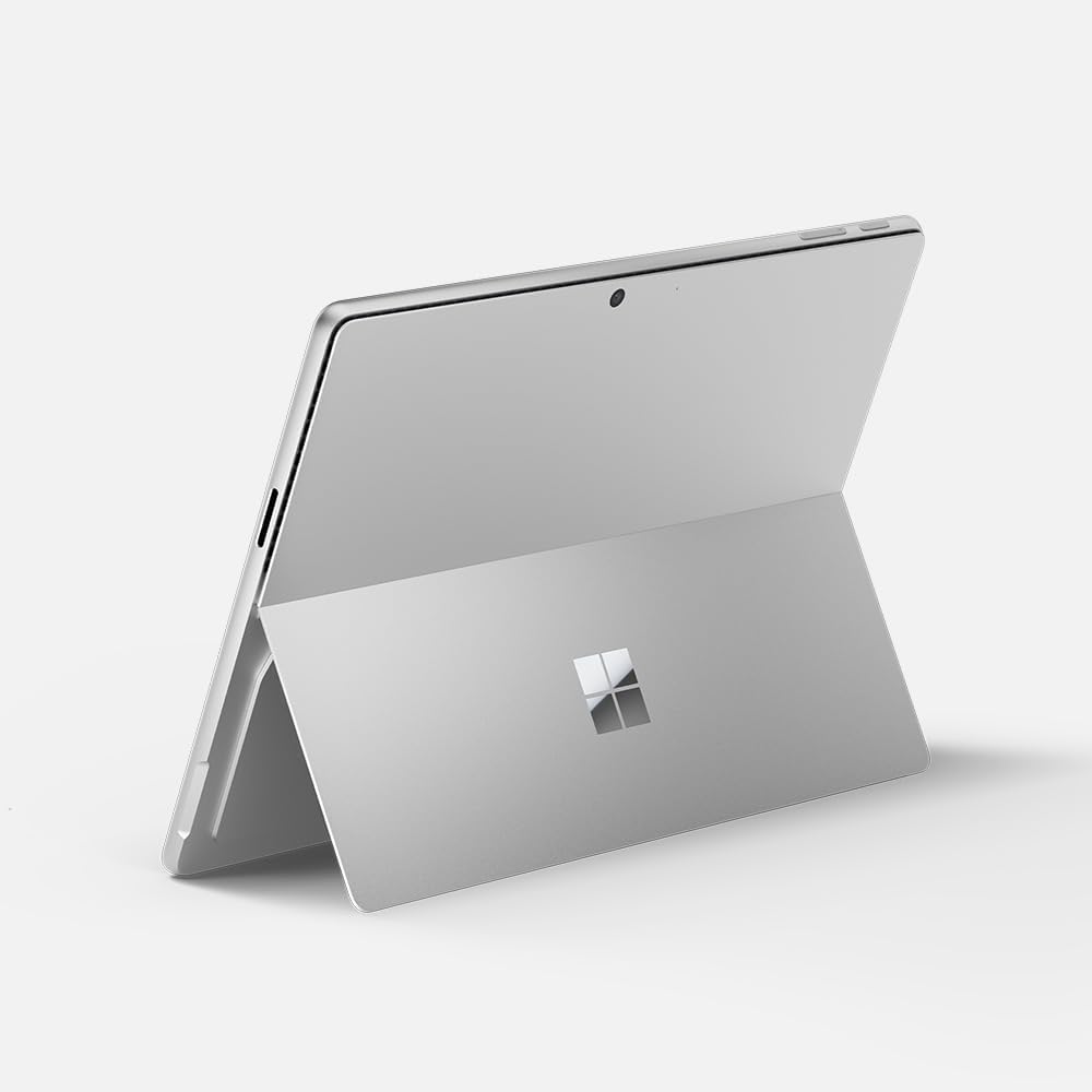 Microsoft Surface Pro (Incluye el Cargador) | Copilot+ PC | Pantalla táctil 13” | Snapdragon® X Plus | 16GB RAM | 256GB SSD | Último Modelo, 11a edición | Platino
