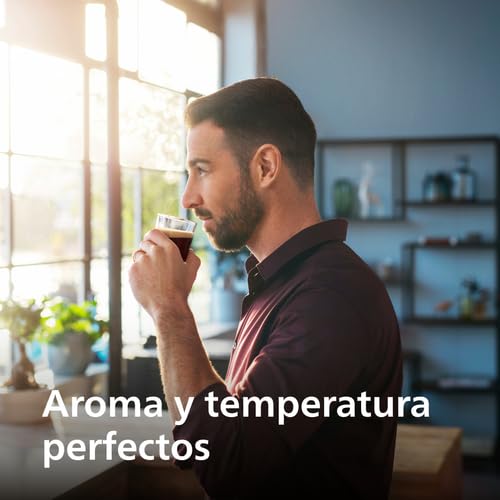 Philips Cafetera Espresso Totalmente Automática Serie 5500-20 Cafés Calientes y con Hielo, Sistema de Leche LatteGo de Limpieza Rápida, 40% más Silenciosa con SilentBrew, QuickStart, Gris (EP5544/50)