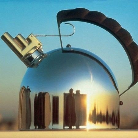 Alessi 9091 FM Tetera de Diseño con Silbato Melódico, Acero Inoxidable, Negro