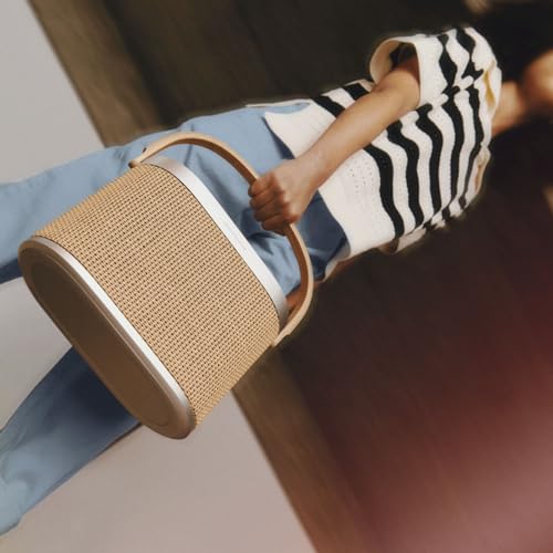 Bang & Olufsen Beosound A5 Potente Altavoz de Lujo Modular Bluetooth Portátil y WiFi para Uso en Casa o Exteriores con una Batería de Larga Duración y Cargador Inalámbrico Nordic Weave