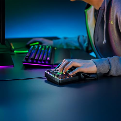 Razer Tartarus Pro - Teclado de Interruptor Óptico Analógico (Actuación Ajustable, 32 Teclas Programables, 8 Perfiles de Alternancia Rápida, Rapid Trigger) Negro