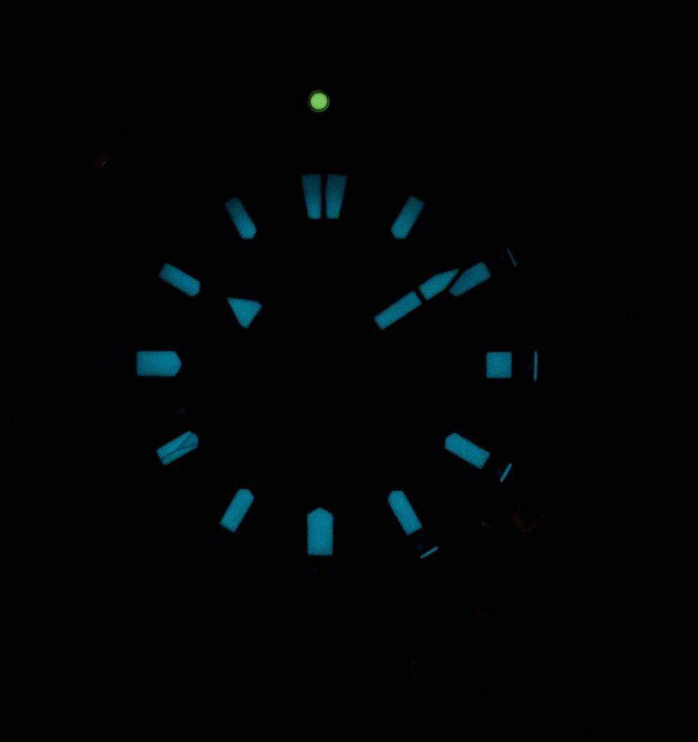 Citizen Reloj Analógico para Hombre de Cuarzo con Correa en Titanio BN0201-88L