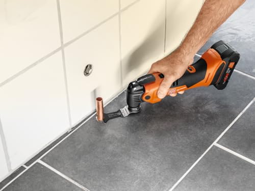 FEIN Multimaster a batería AMM 500 Plus Top 4.0 Ah AS, MultiTool con rápida velocidad, más de 30 accesorios para serrar en madera, metal y lijar, Compatible con baterías AMPShare/Bosch Professional