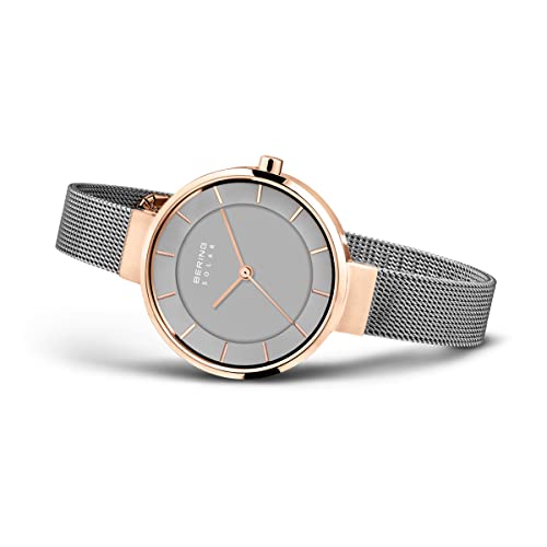BERING 14631-369 Reloj solar para mujer con caja de acero inoxidable de 31 mm con acabado en oro rosa y esfera gris, correa milanesa, cristal de zafiro y resistencia al agua de 5 ATM