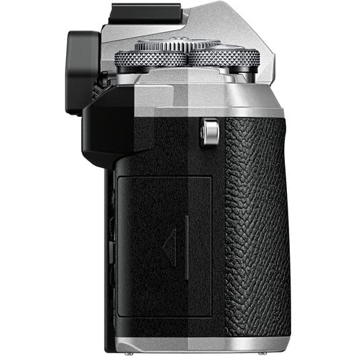 OM SYSTEM OM-5 Cámara con Sistema Micro Four Thirds con Objetivo M.Zuiko Digital 14-150mm F4-5.6 II, Sensor Live Mos de 20 MP, Estabilización de Imagen Mejorada de 5 Ejes, IP53, Plata/Negro