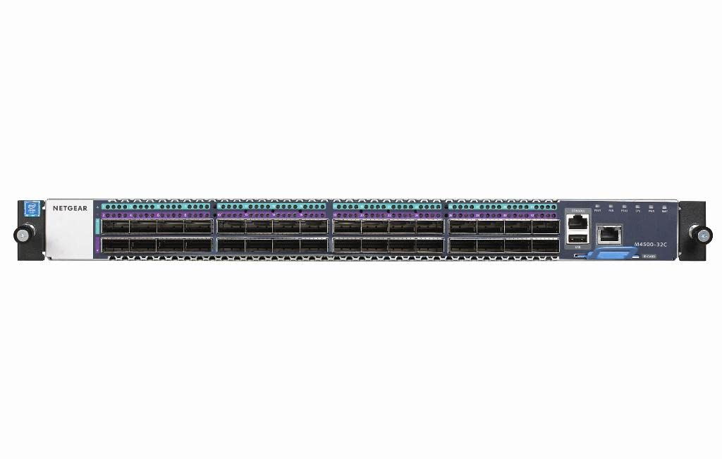 NETGEAR Managed Switch con 32X40G CPNT