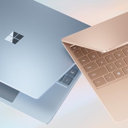 Microsoft Surface Laptop Go 3, Ordenador Portátil de 12.4", Intel Core i5, 16GB RAM, 256GB SSD, Windows 11, Platino, Teclado QWERTY Español, El Rendimiento Imprescindible Se Une al Diseño Destacado