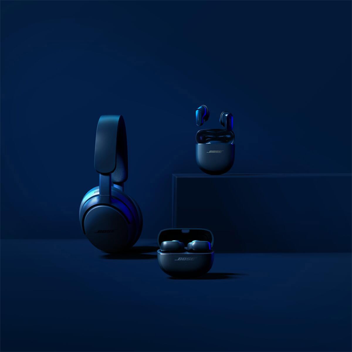 Bose QuietComfort Ultra Headphones, Auriculares inalámbricos con cancelación de Ruido con Audio Espacial, Auriculares de Diadema con micrófono, hasta 24 h de autonomía, Azul Lunar, Edición Limitada