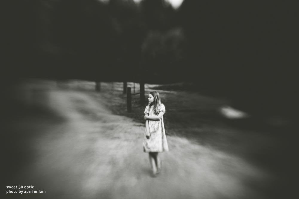 Lensbaby - Composer Pro II con Sweet 50 Lens - para Canon EF - Sweet Spot of Focus - Desenfoque de ensueño paisajes y Retratos ambientales