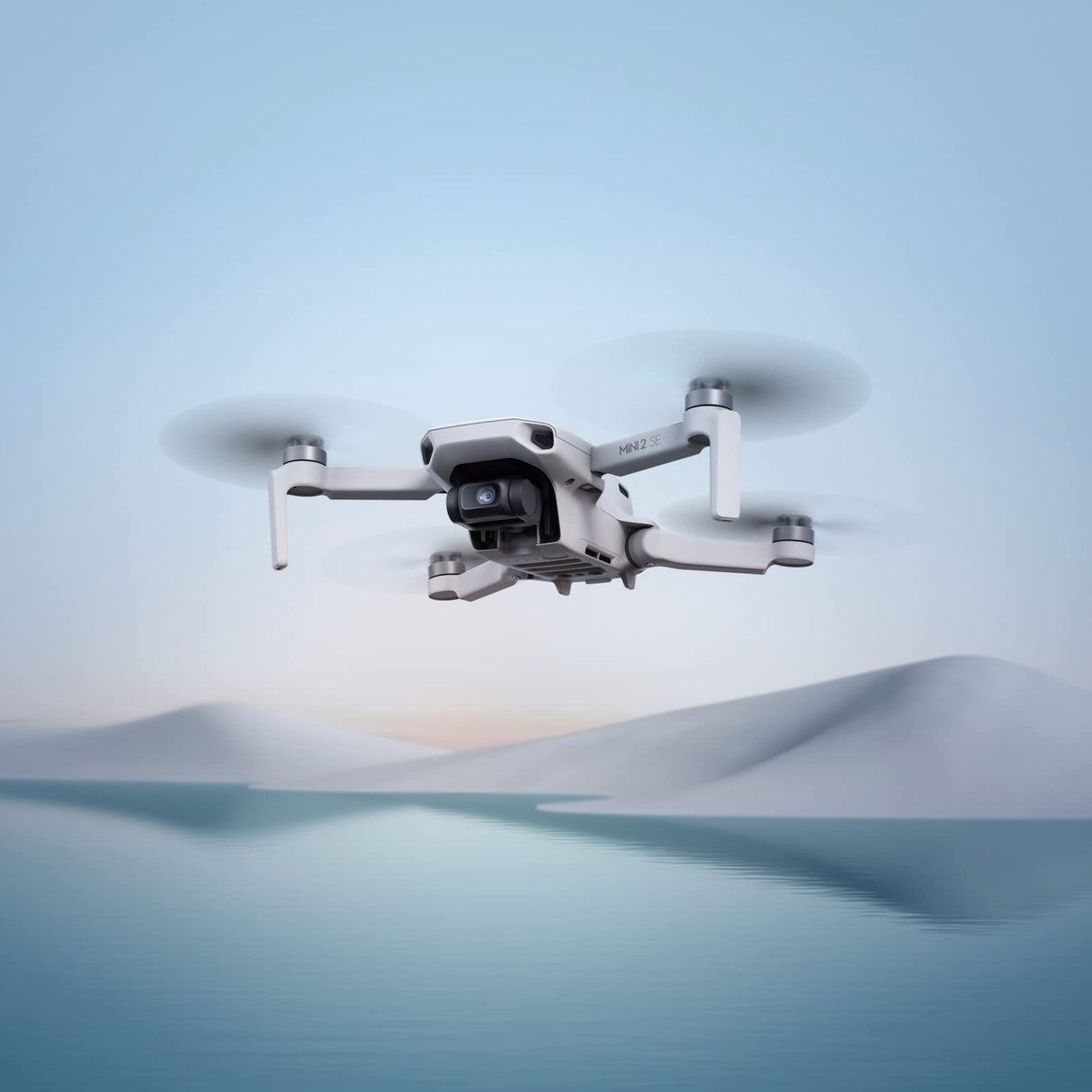 DJI Pack Mini 2 SE Vuela Más, dron con cámara ligero y plegable, vídeo 2.7K, modos inteligentes, transmisión de vídeo a 10 km, 31 min de vuelo, menos de 249 g, fácil de usar, baterías adicionales