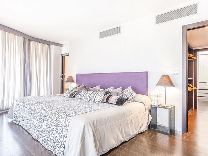 Smartbox - Caja Regalo Estancias Premium - Idea de Regalo para Novios - 1 o 2 Noches con Desayuno, Cena y/o SPA para 2 Personas