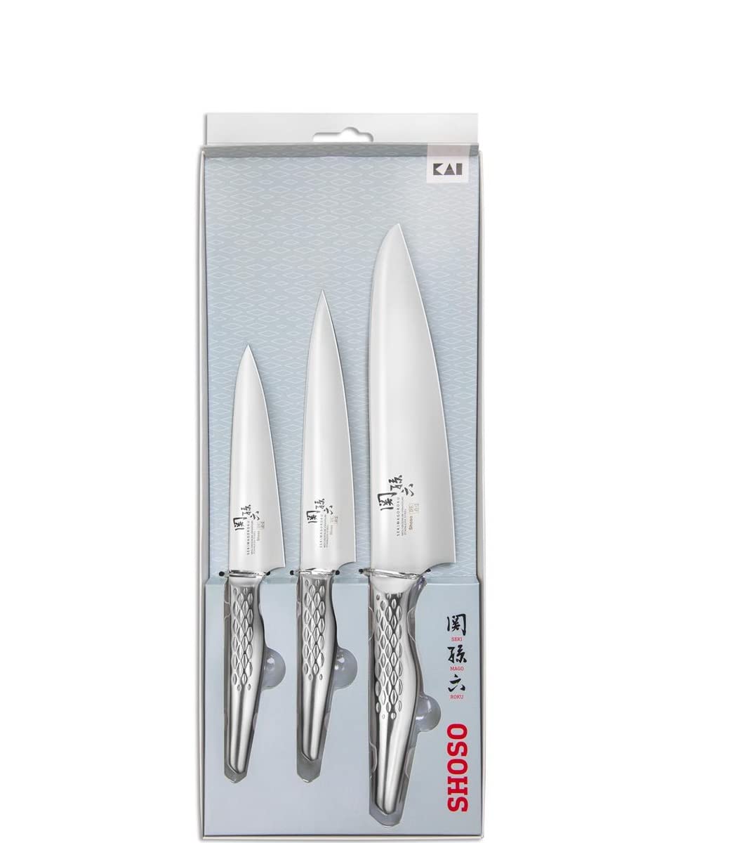 KAI Seki Magoroku Shoso Juego de cuchillos 3 piezas - Cuchillo multiusos de 12 cm, Cuchillo multiusos de 15 cm, Cuchillo de chef de 18 cm - Acero 5CR15MoV 56 (±1) HRC - Mango de acero inoxidable 18-8