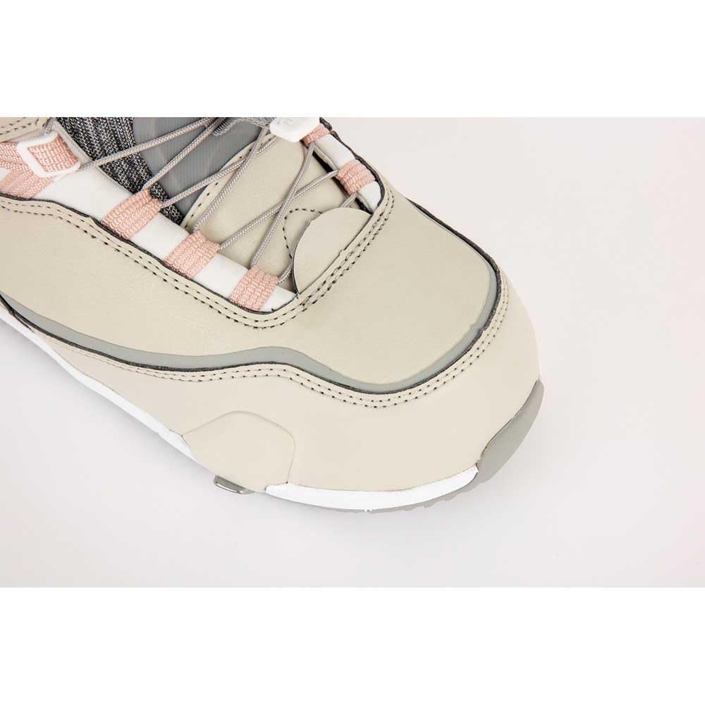 Nitro Cave TLS Step On All Mountain Freestyle Freeride Sistema de Cordones Rápidos Barco de Snowboard, Mujer, Arena Rosa, 26.5