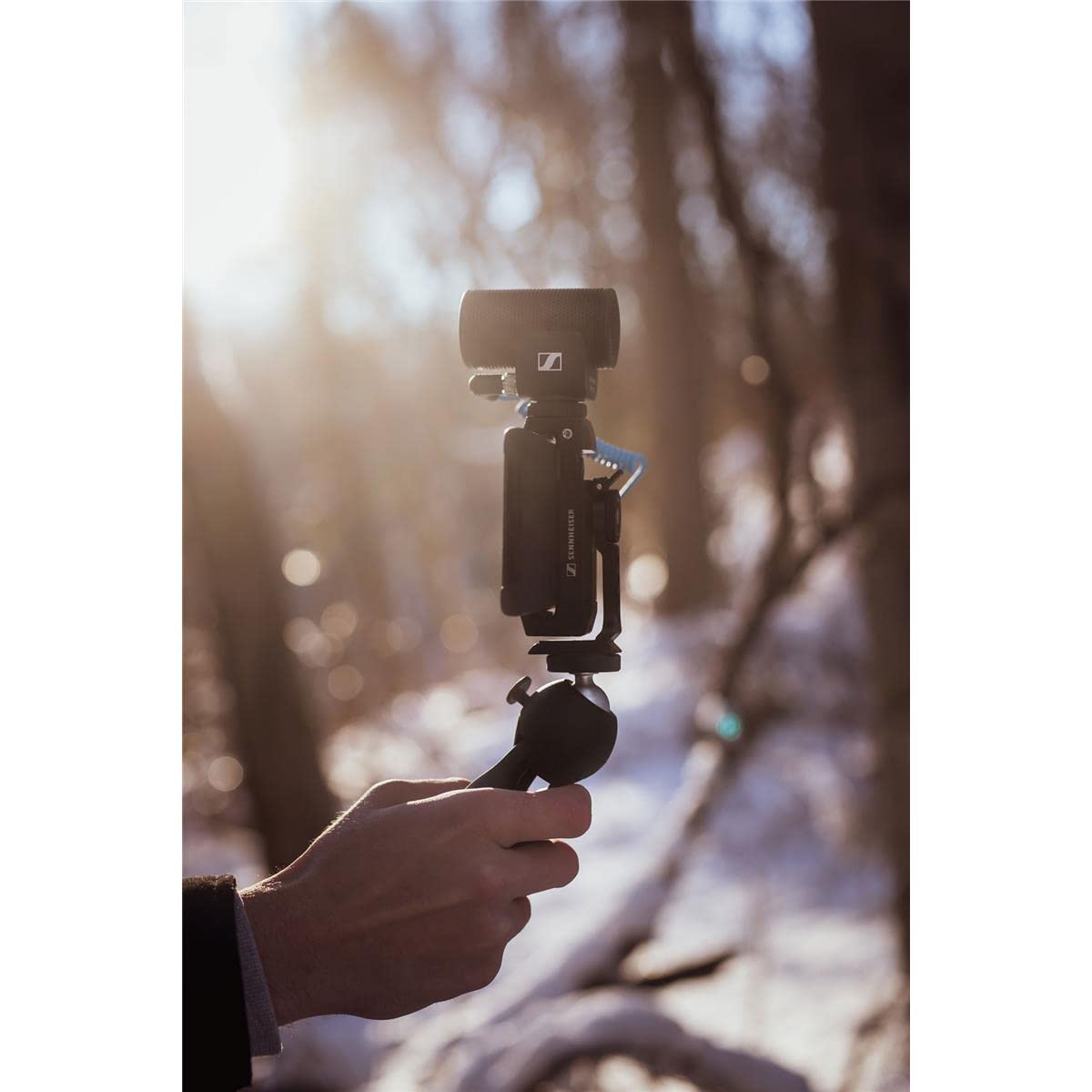 Sennheiser MKE 200 + Kit Móvil, Micrófono Direccional para Cámara con Pinza para Smartphone y Minitrípode Manfrotto PIXI, 509256