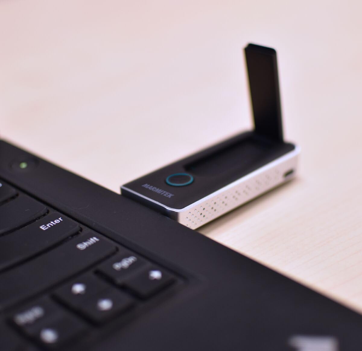 Presentación inalámbrica – Marmitek Stream S1 Pro – Transmisión HDMI Plug & Play – Compatible con USB-C – Full HD 1080p – Alcance 20 m – Portátil – Presentación