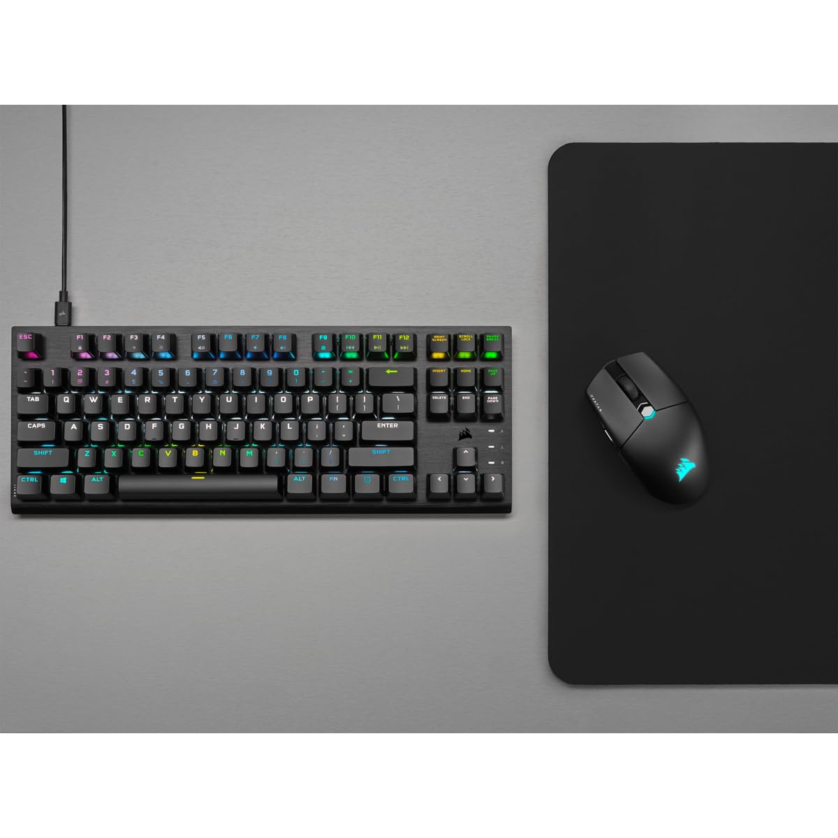 Corsair K60 Pro TKL RGB Teclado óptico mecánico Tenkeyless para Juegos - Interruptor OPX, Carcasa de Aluminio Cepillado, Cable USB Tipo C Desmontable, diseño DE, QWERTZ - Negro