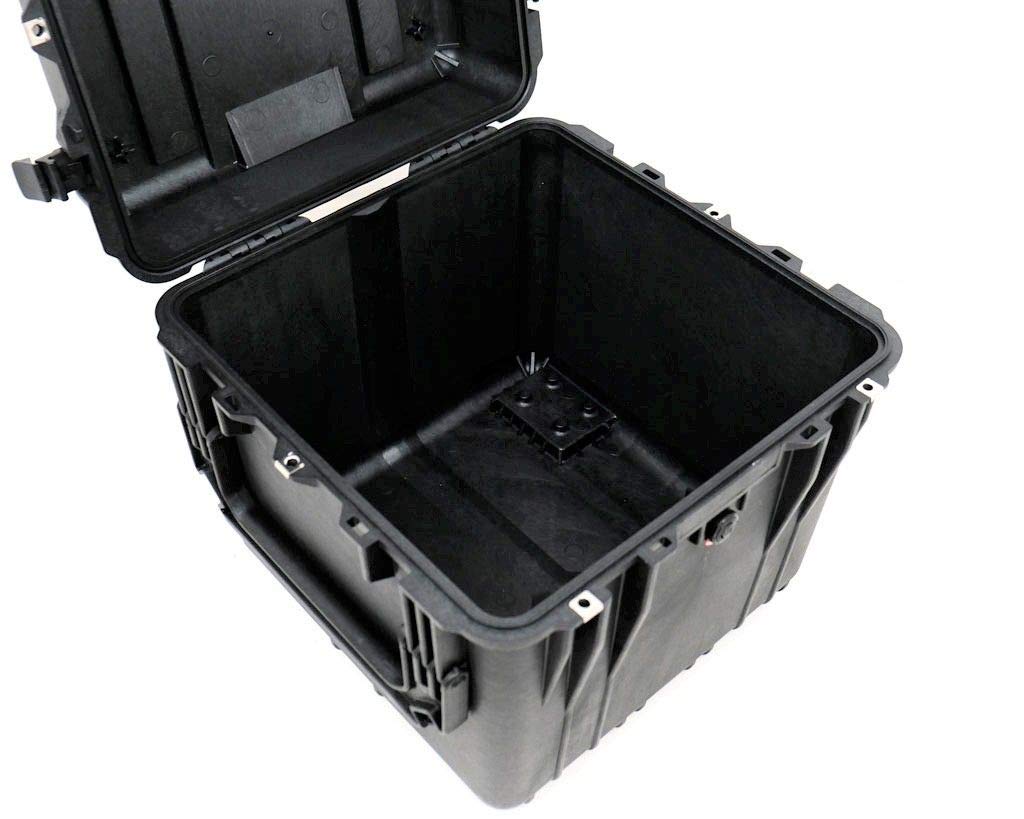 PELI 0340 contenedor Protector con Asas Grandes y robustas para el Transporte de Equipos Profundos, IP67 estanco, 96L de Capacidad, Fabricado en EE.UU., sin Espuma, Color Negro (0340-001-110E)