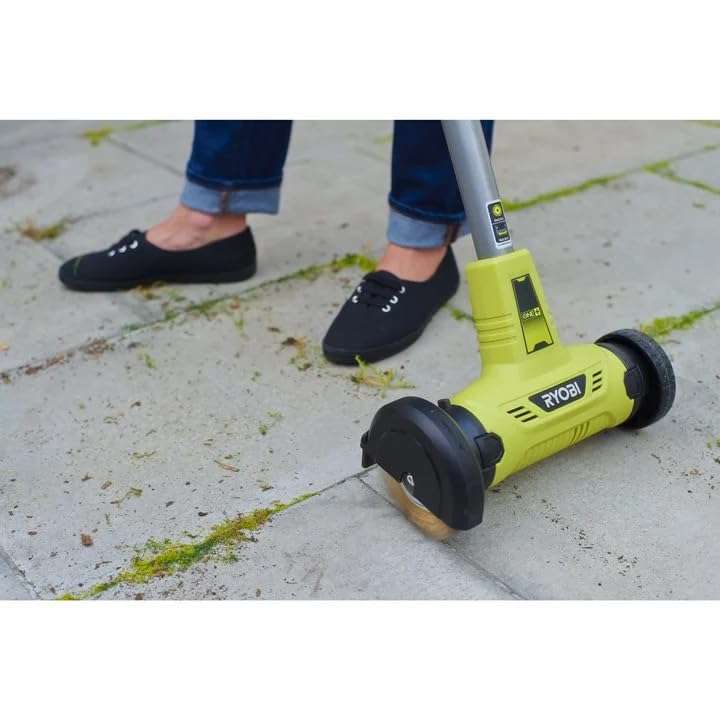 RYOBI - Limpiador de Juntas Sin Cable 18V ONE+ - Limpieza de Terrazas, Calzadas, Bordes de Piscinas - Mango Ergonómico, Tubo Telescópico - Buena Autonomía - Batería 2Ah, Cargador 1,5A, Cepillo Alambre
