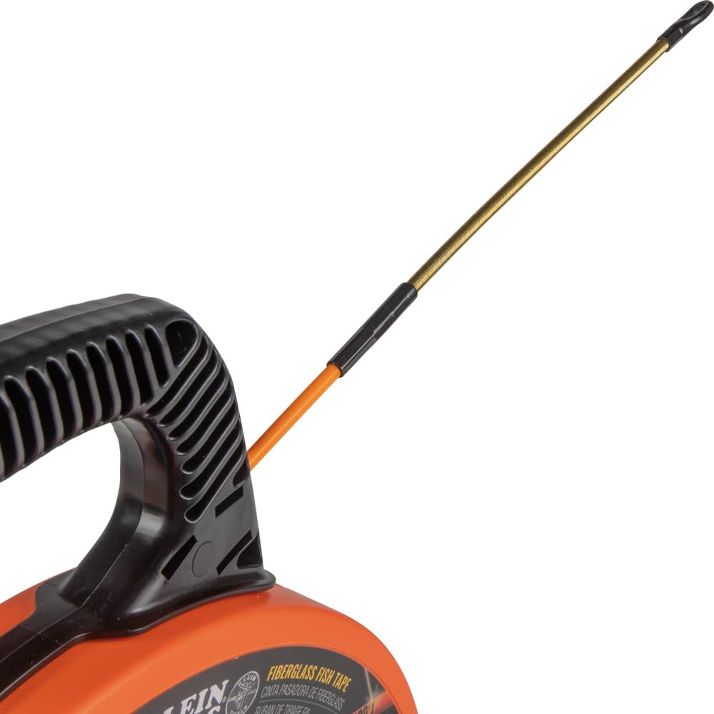 Klein Tools 56351 - Cinta pasacables eléctricos no conductora, extractor de alambre de fibra de vidrio con guía de acero, caja optimizada, 30,5 m x 0,5 cm