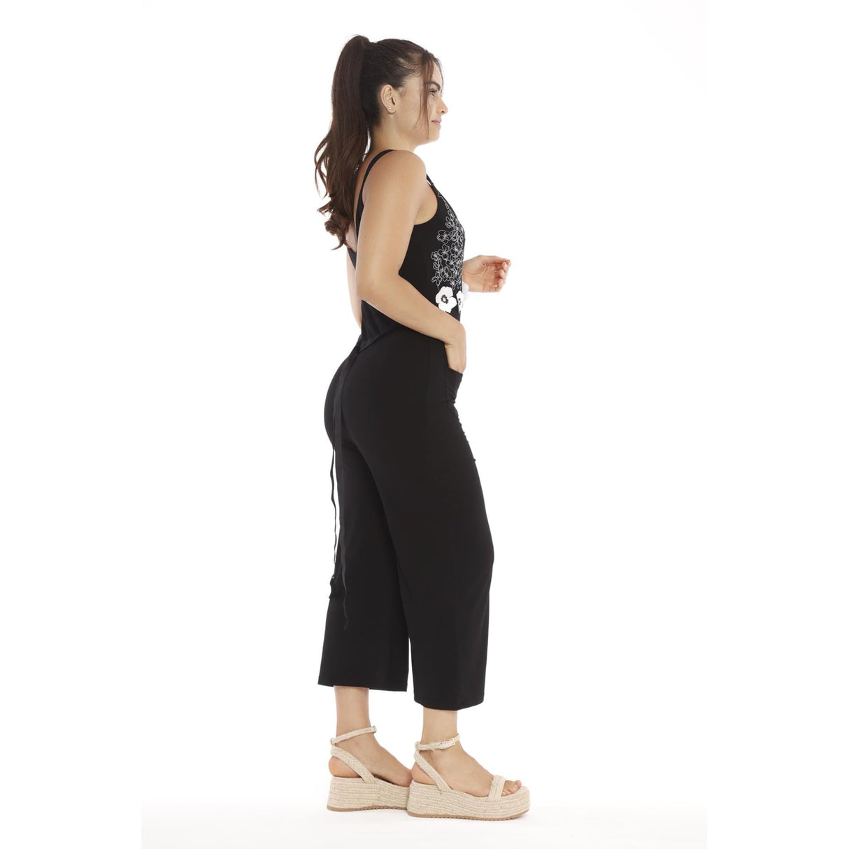 Mamatayoe Mono Cala para Mujer Color Negro con Bordado Floral