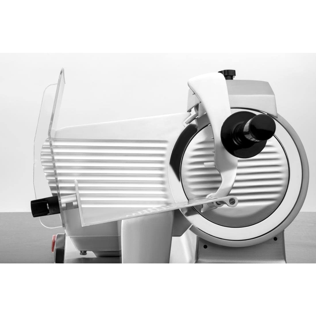 Buffalo Carne Slicer con hoja de 220 mm, 120 W