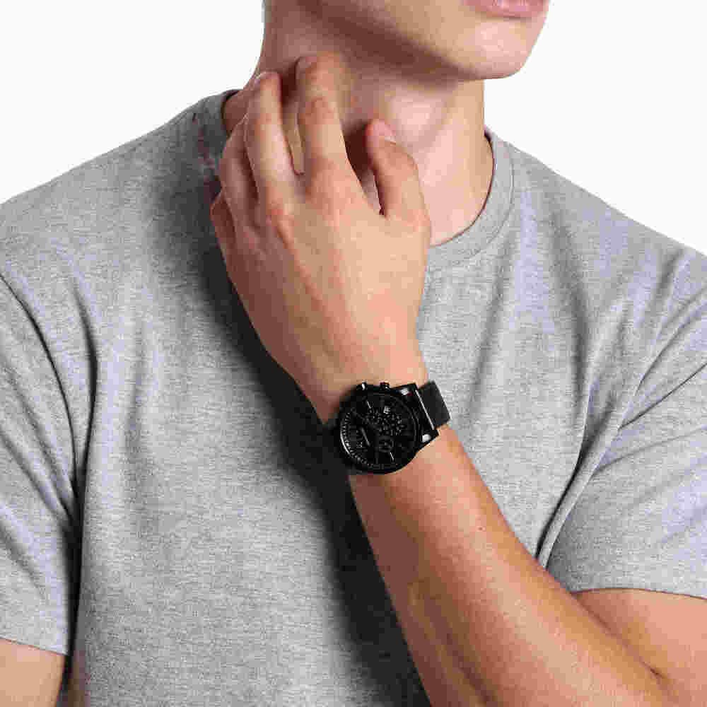 Armani Exchange Reloj Hombre, Movimiento Cronógrafo Cuarzo y Caja 45mm con Pulsera Piel, Grafito