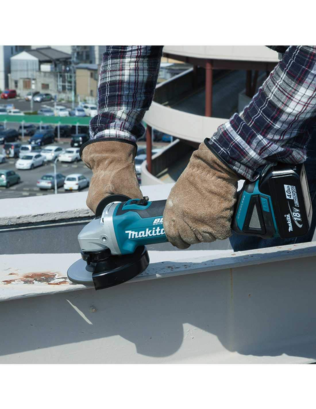 Makita Amoladora angular inalámbrica DGA504ZJ, color azul