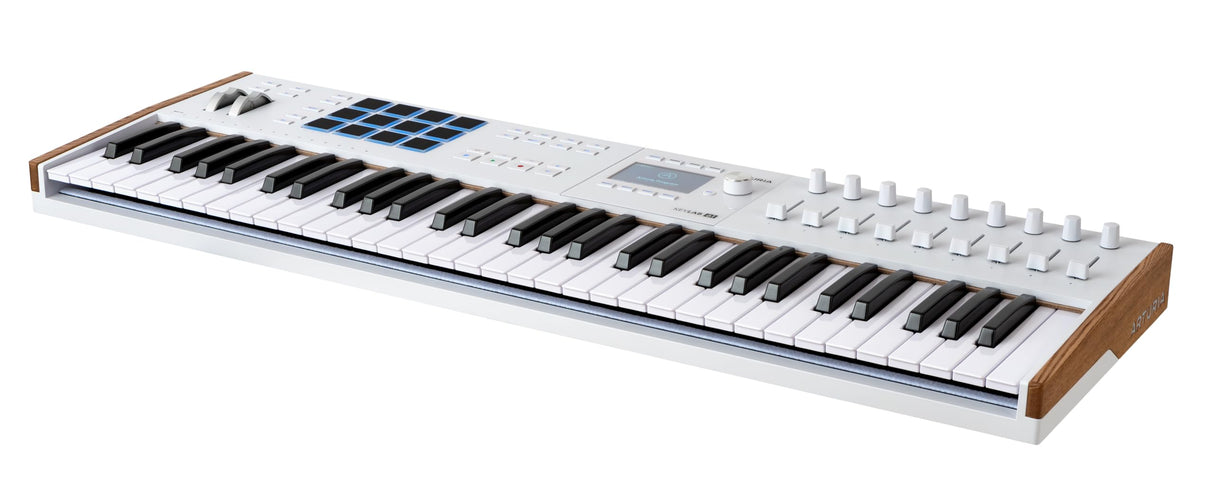 Arturia KeyLab 61 MK3 White, teclado c/controlador MIDI producción, paq. software todo-en-1-61 teclas, 9 codificadores, 9 faders, 1 rueda modulación, 1 rueda inflex. tono, 12 almohadillas - Blanco